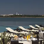 Agua Riverside فندق فيريغودو
