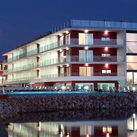 Agua Riverside Феррагуду