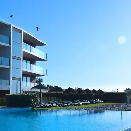 Agua Riverside فندق