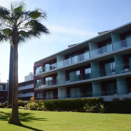 Agua Riverside 4*