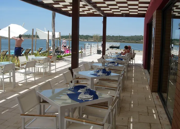 Agua Riverside Hotel